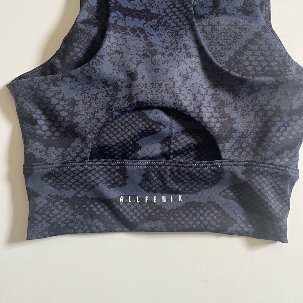 All Fenix Longline Python-Print Racerback Sports Bra XS - Picture 5 of 6